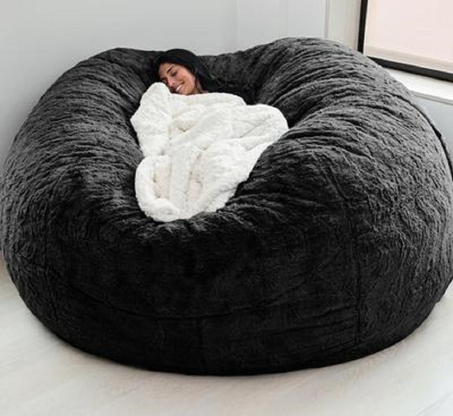 বহিরঙ্গন 7Ft Giant Bean Bag Lounge Chair নরম ভুয়া পশম ফ্যাব্রিক ইপিএস ফিল 4